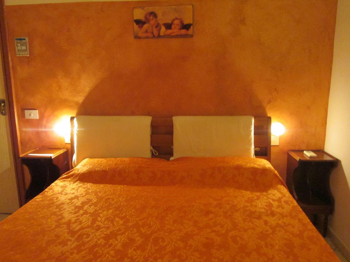 B&B Regina Margherita Piombino Rom bilde